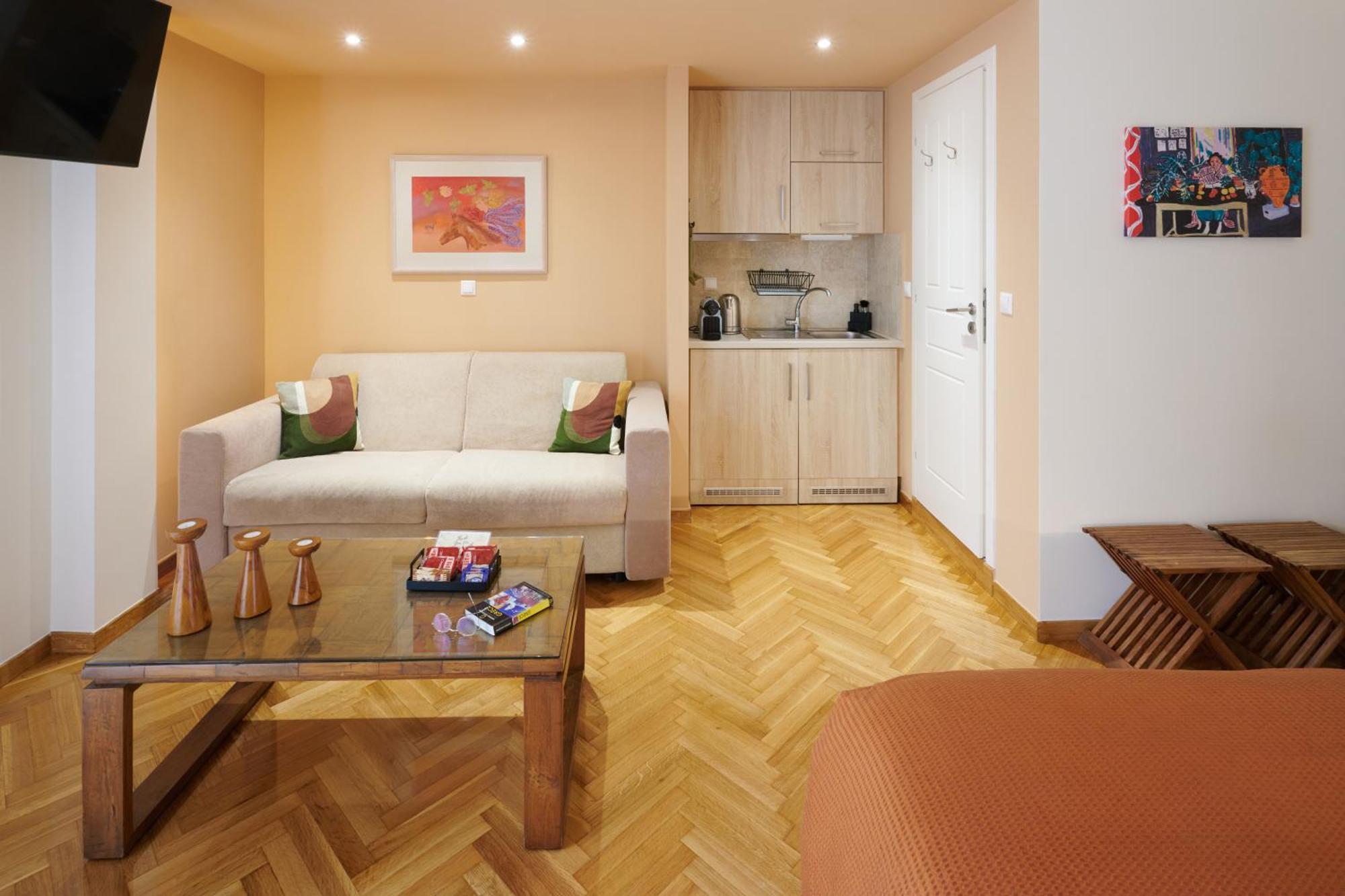 Rastoni Athens Suites Near Acropolis Exterior photo